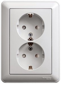 Фото Schneider Electric W59 RS16-255-18 Розетка двойная с заземляющим контактом (16 А, в сборе, шторки, скрытая установка, белая)