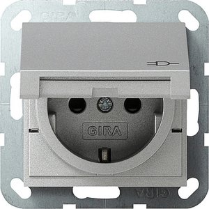 Фото Gira System55 041426 Розетка с заземляющим контактом (16 А, под рамку, шторки, крышка, пиктограмма, скрытая установка, алюминий)