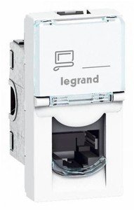 Фото Legrand Mosaic 076573 Розетка компьютерная (RJ45, Cat.6A, STP/FTP, под рамку, скрытая установка, 1 модуль, белая)