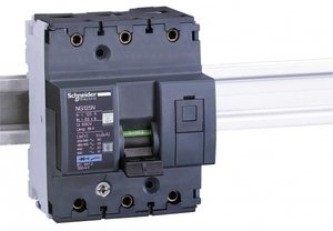 Фото Schneider Electric Acti 9 18642 Автоматический выключатель трехполюсный 100А (37.5 кА, C)