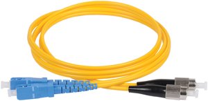 Фото IEK FPC09-SCU-FCU-C2L-2M ITK Оптический коммутационный переходной шнур (патч-корд), для одномодового кабеля (SM), 9/125 (OS2), SC/UPC-FC/UPC, двойного исполнения (Duplex), LSZH, 2м