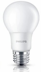 Фото Philips EcoHome 929001955107 Лампа светодиодная LEDBulb 7 Вт (E27, 3000K)