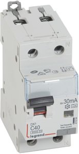 Фото Legrand DX3 411054 Автоматический выключатель дифференциального тока двухполюсный 40А (тип A, 6 кА)
