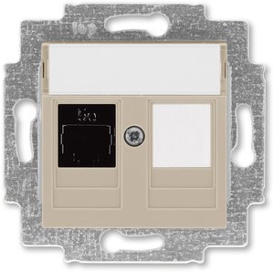 Фото ABB Levit 2CHH295117A6018 Розетка компьютерная (поле для надписи, RJ45+заглушка, под рамку, cat.5e, с/у, кофе макиато/белый)